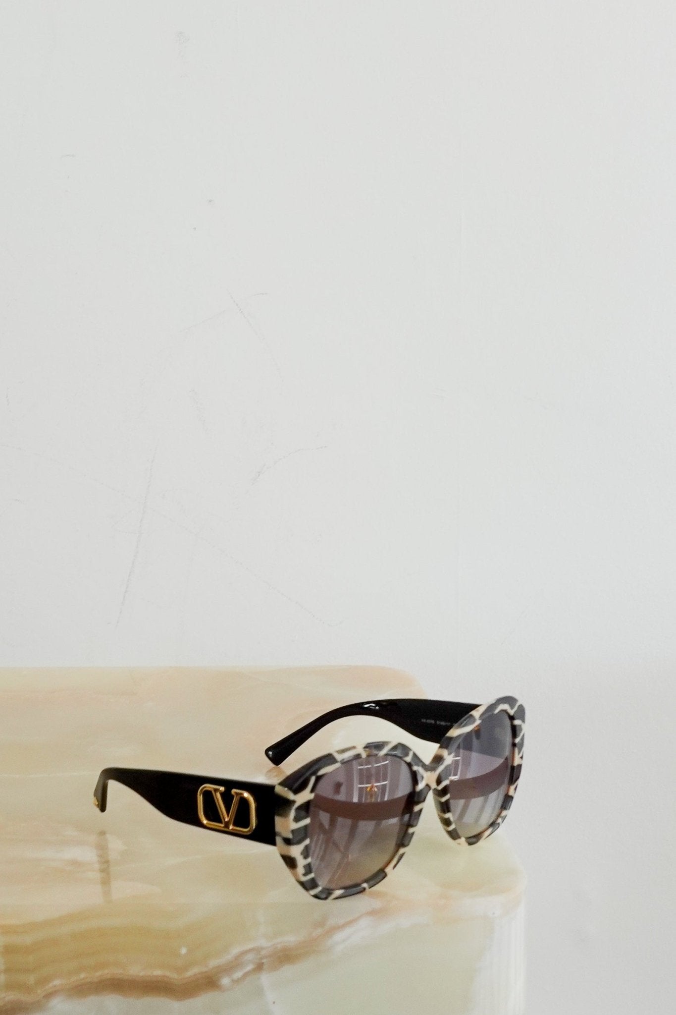 Valentino Black Vlogo Sunglasses RRP £525 | Authentic Preloved - Reloved Again