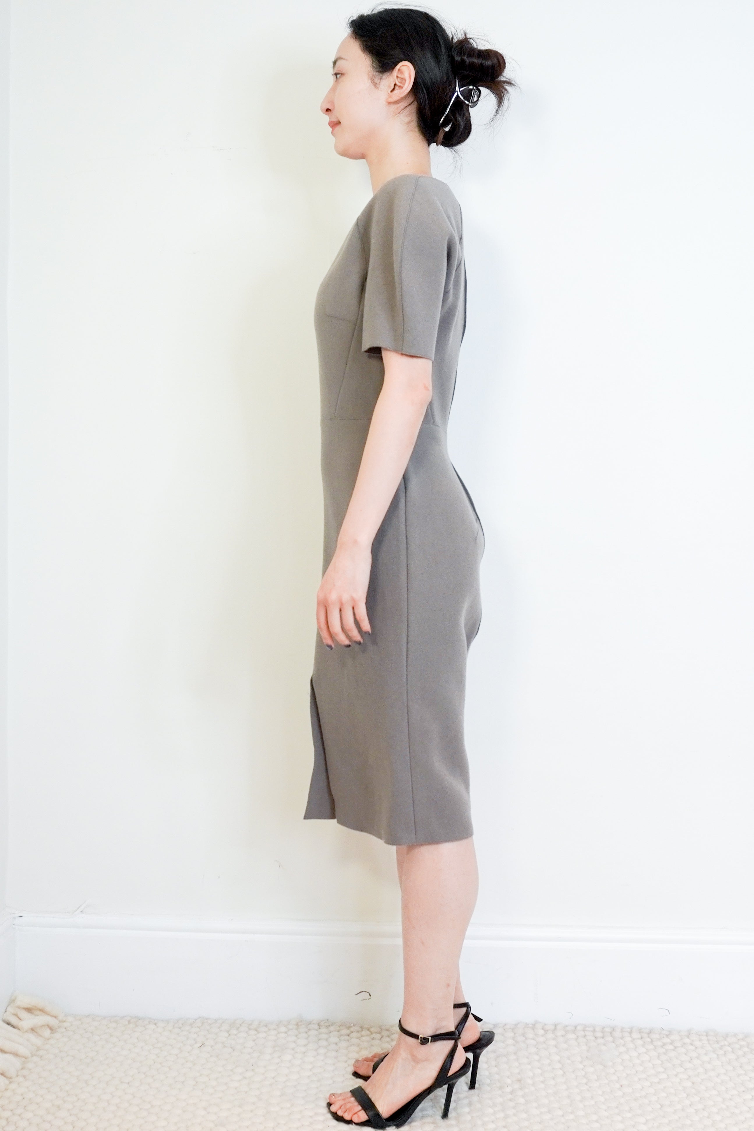 Victoria-Beckham-Grey-Wool-Dress-front-picture-Chelsea-London