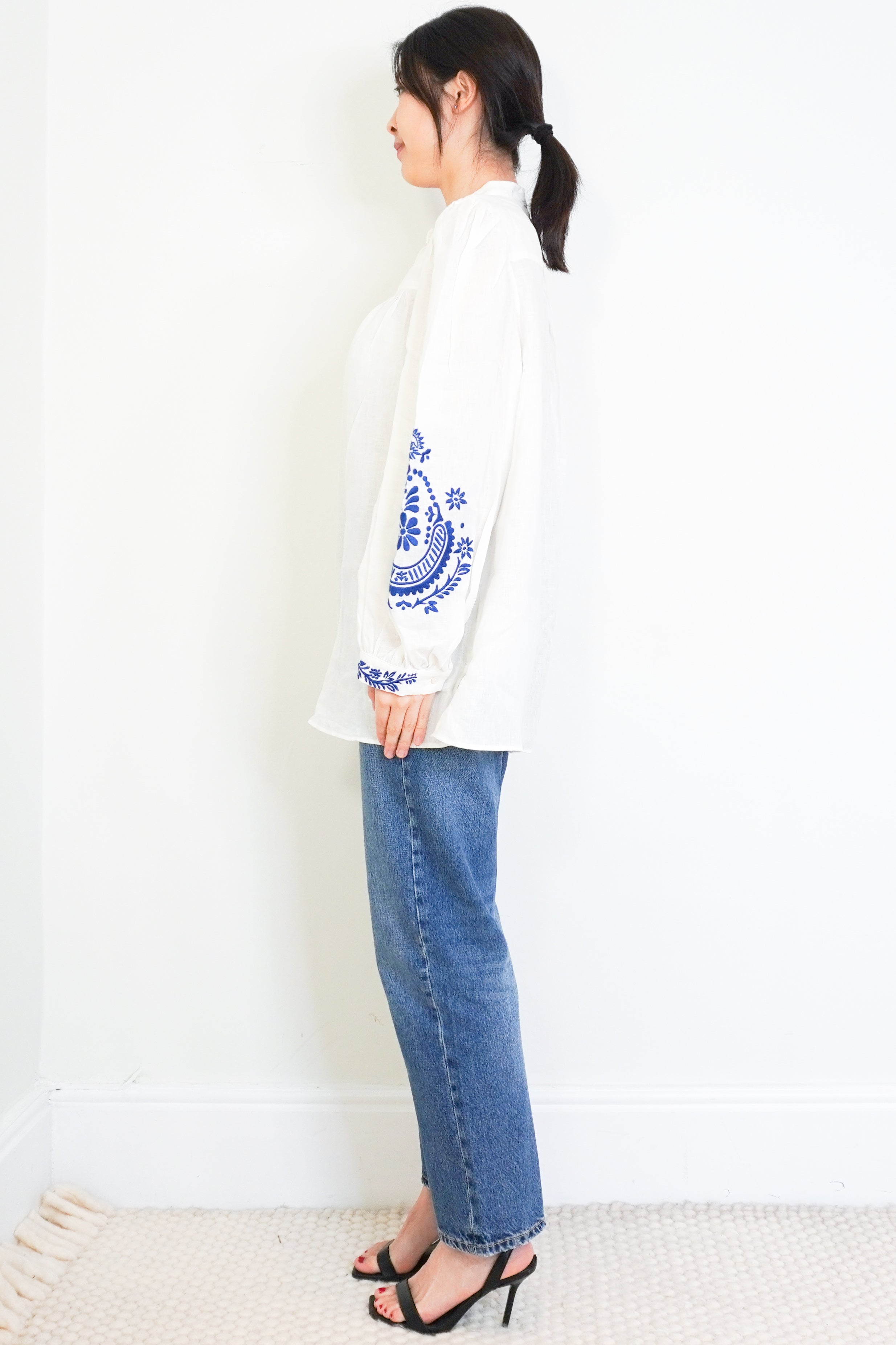 Weekend-MaxMara-White-Folk-Linen-Shirt-side-picture-Chelsea-London