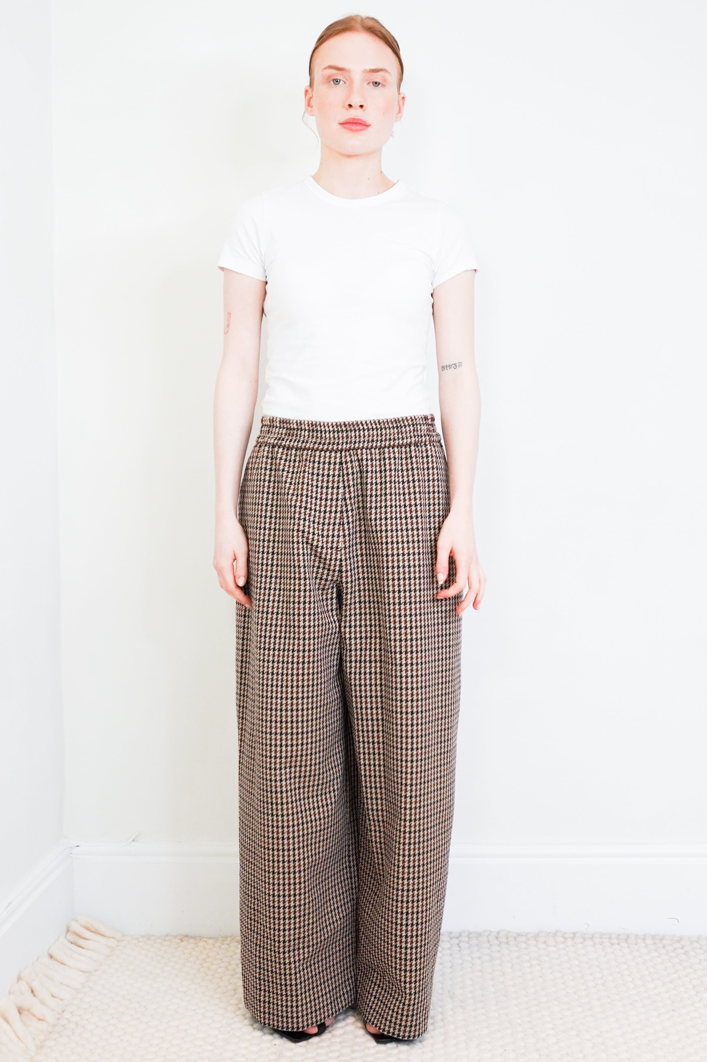 Weekend- Max-Mara-Check-Trousers-Front-Picture-Chelsea- London