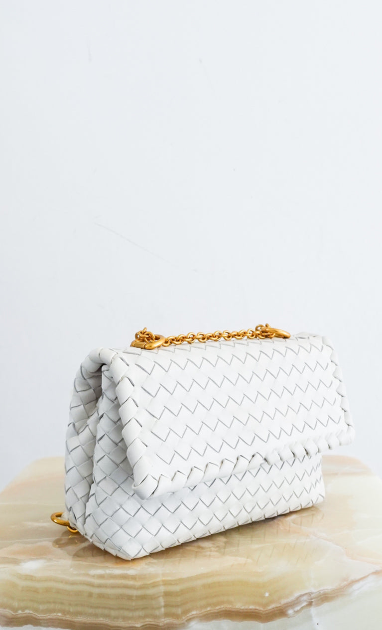 White-quilted-crossbody-bag-RRP-£2000-first-photo