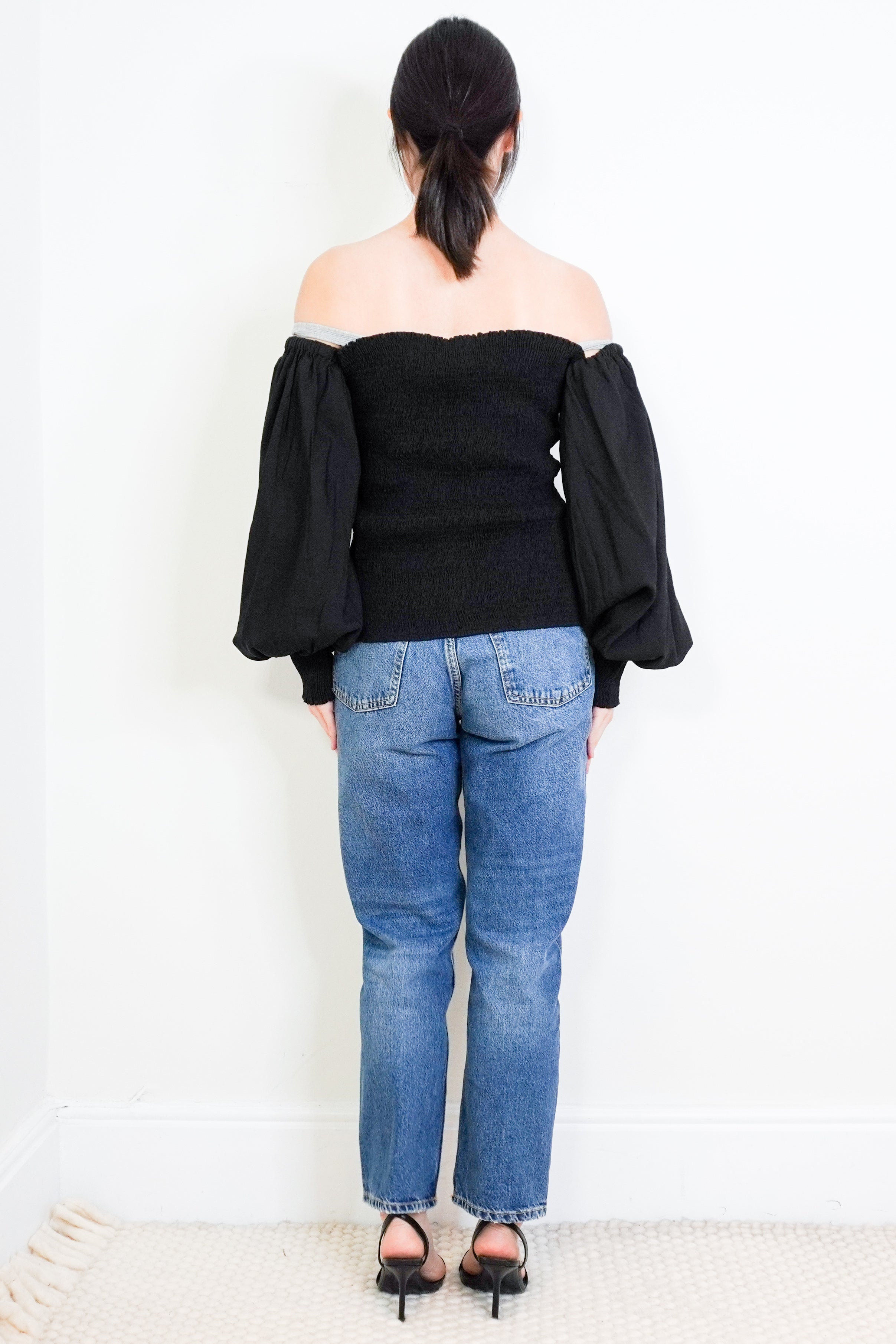 akris-punto-black-top-authentic-preloved-black-picture-Chelsea-london