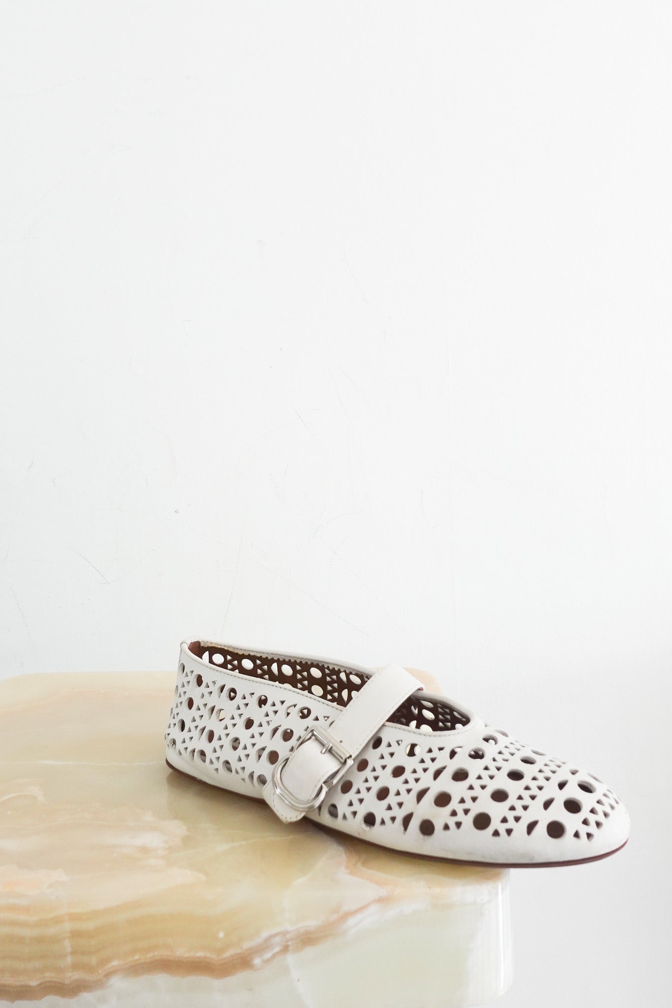ALAIA Laser - cut white Ballet Flats RRP £850 | Preloved Authentic - Reloved Again