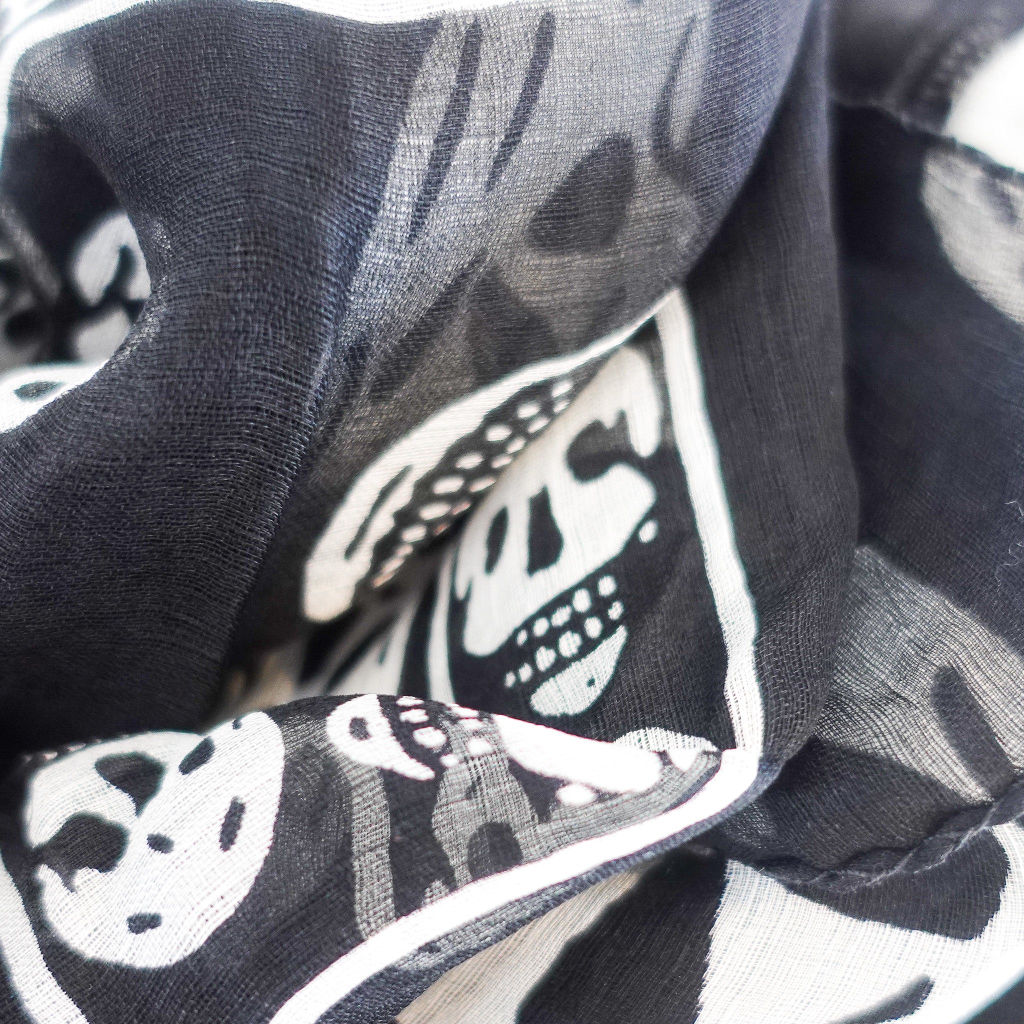Alexander McQueen Black Skull Silk Scarf RRP £280 | Authentic Preloved - Reloved Again