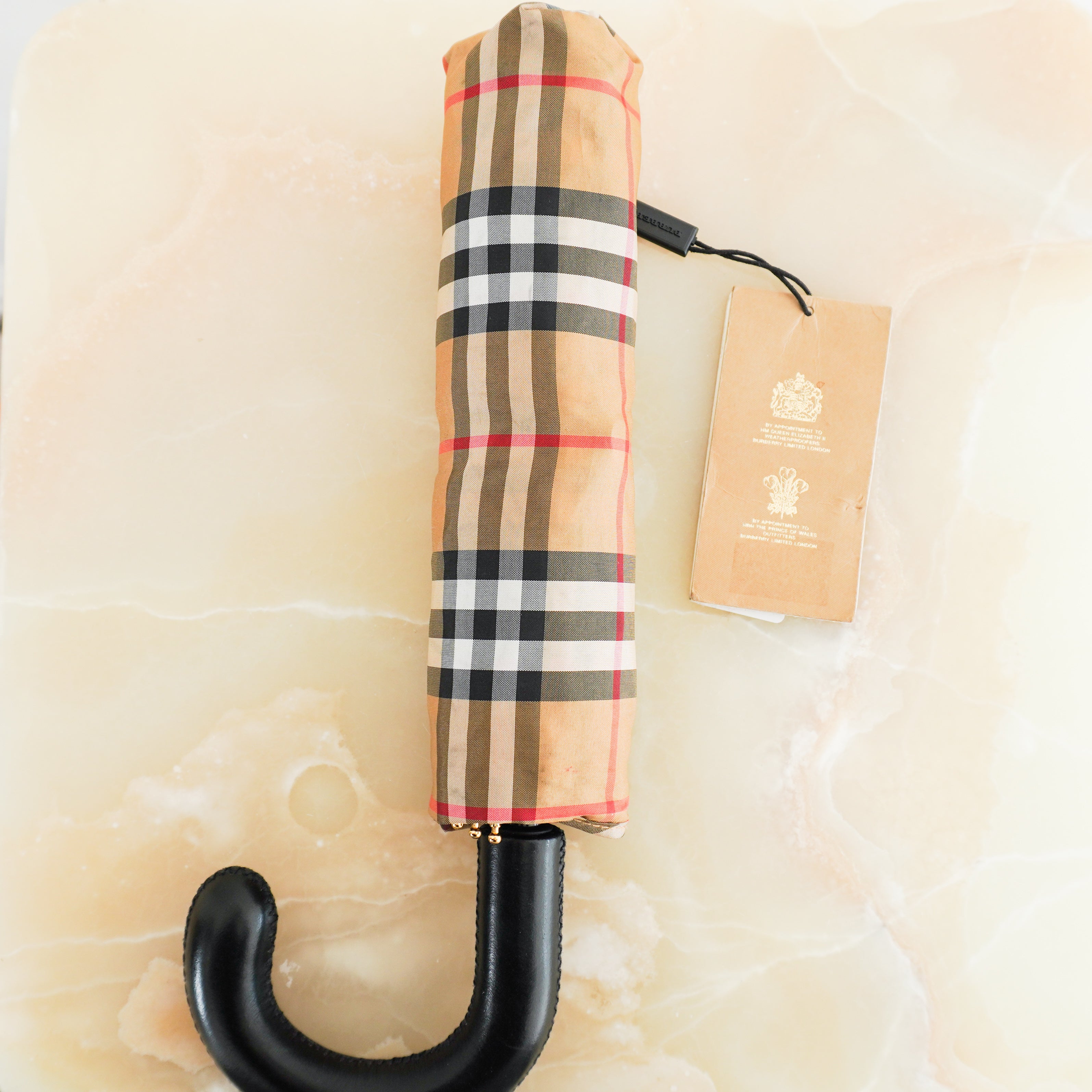 burberry-beige-check-umbrella-authentic-preloved-front-image-Chelsea-london