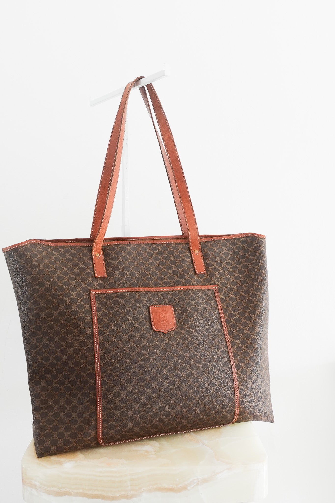 celine-vintage-brown-tote-cover-picture-chelsea-london