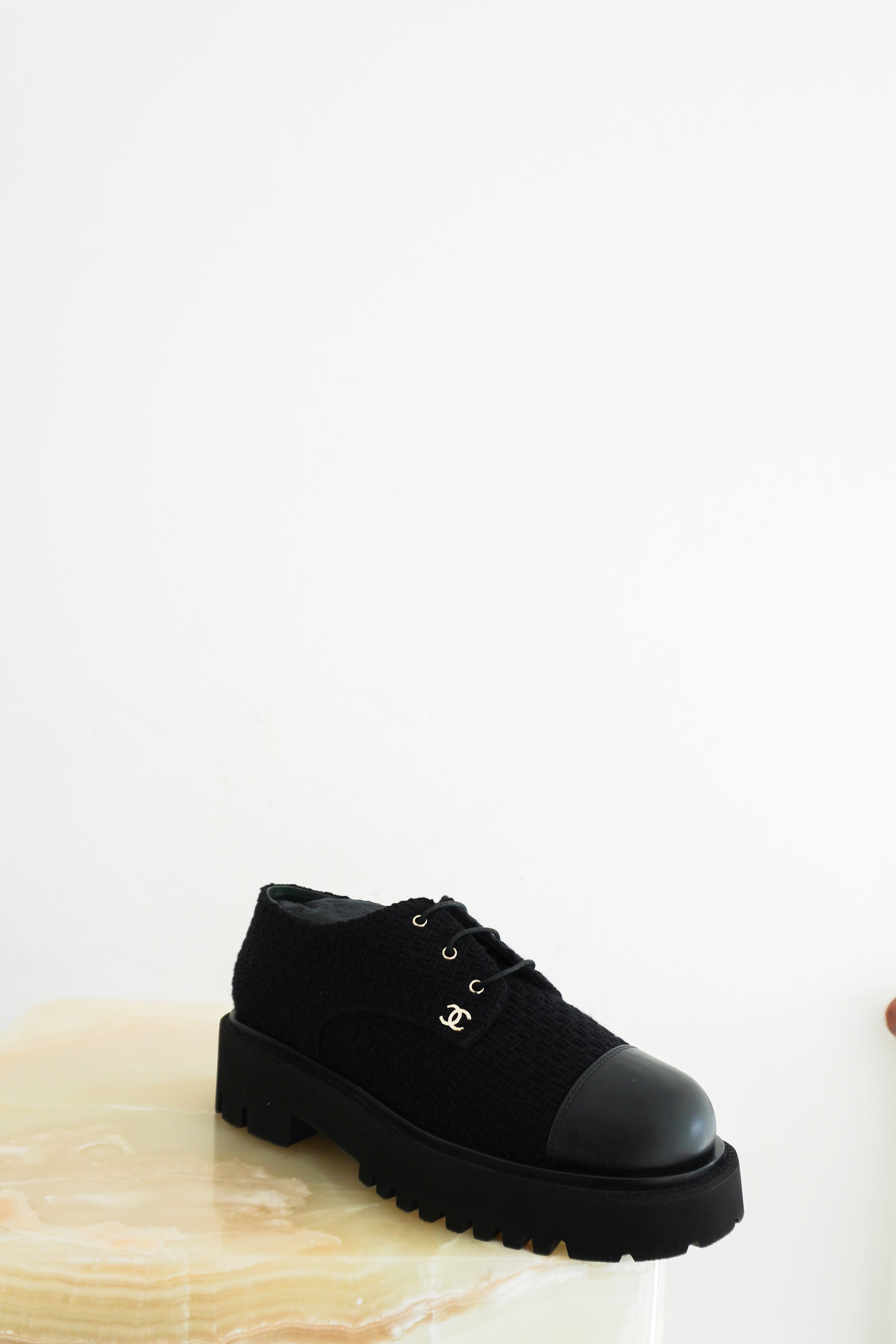 chanel-black-tweed-cc-loafers-authentic-preloved-cover-picture-Chelsea-london