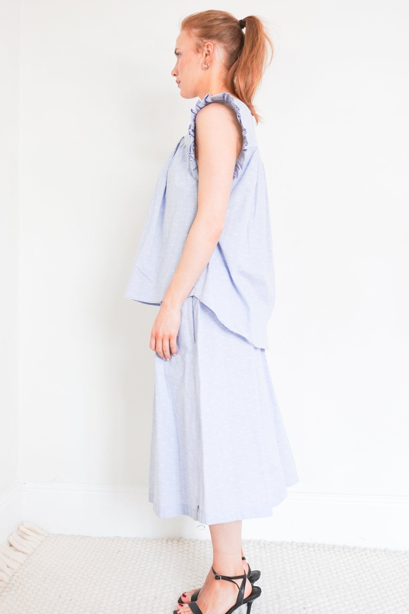 Coaster Copenhagen Set in blue RRP £129 | Authentic Preloved - Reloved Again