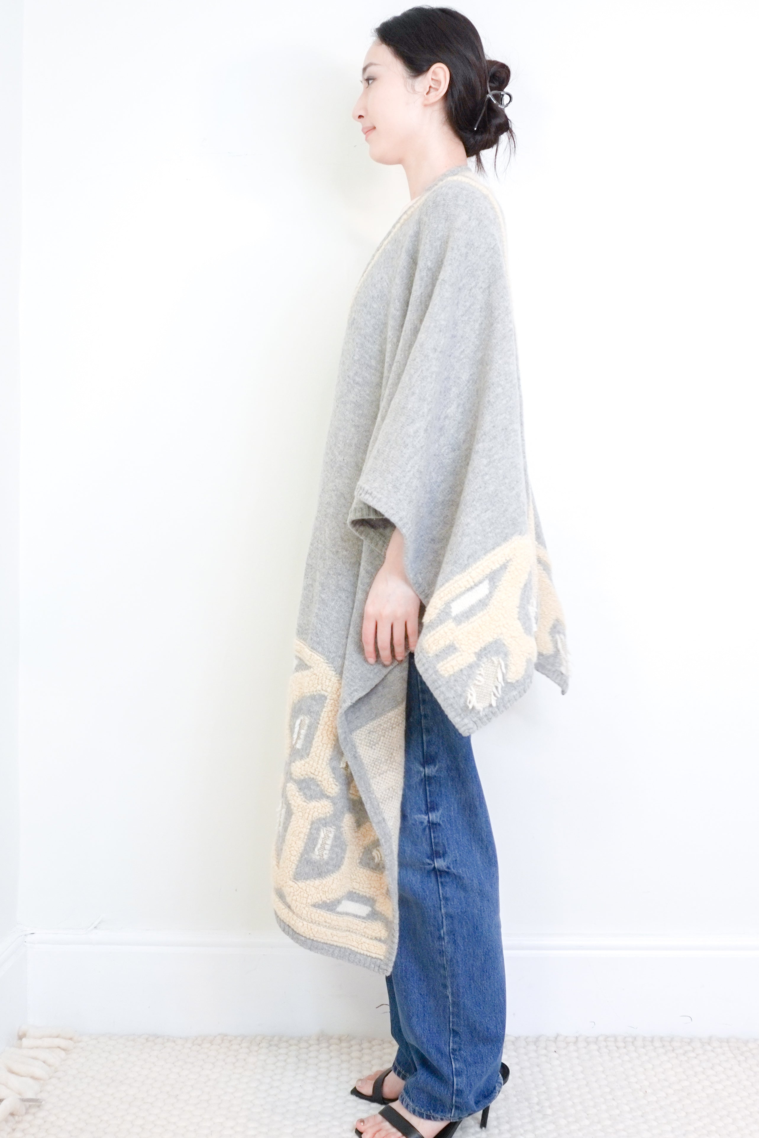 dagmar-grey-and-cream-shawl-authentic-preloved-side-picture-chelsea-London