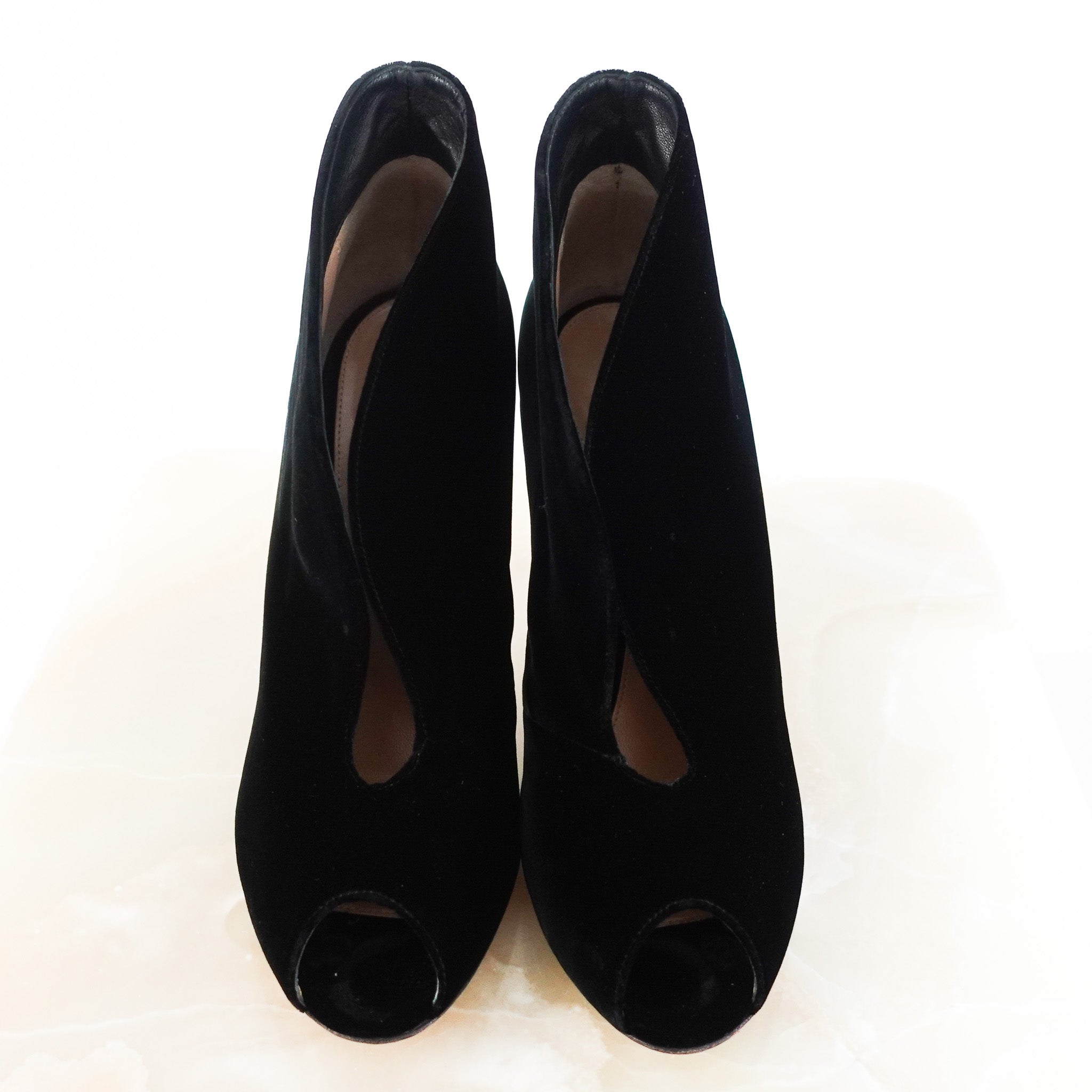 gianvito-rossi-suede-vamp-boots-front-picture-chelsea-london