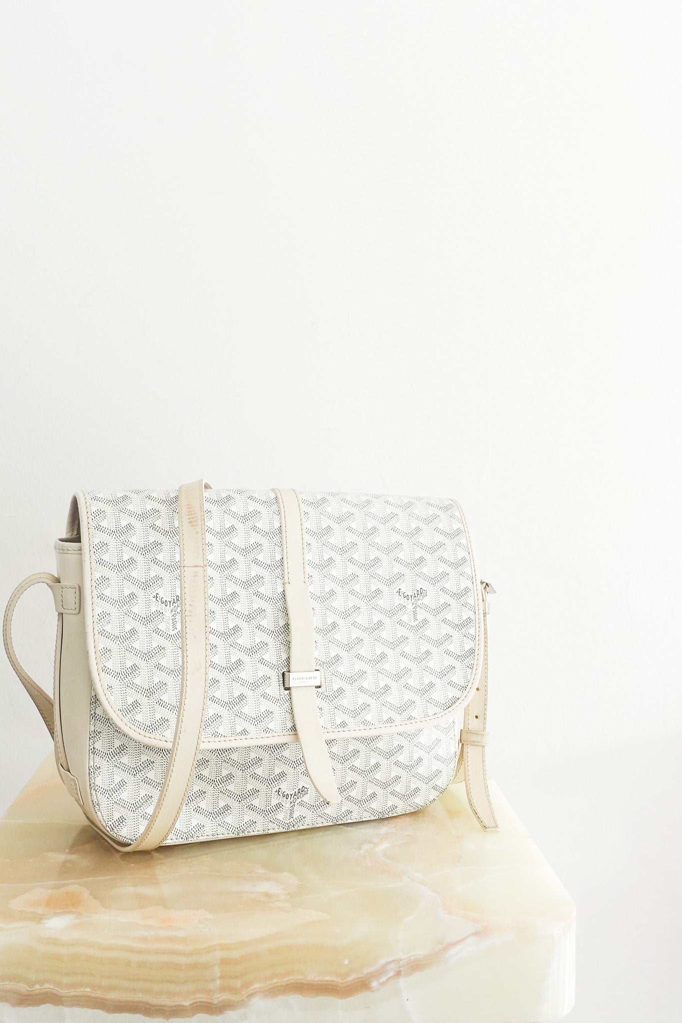 goyard-belverde-pm-white-cover-picture-chelsea-london