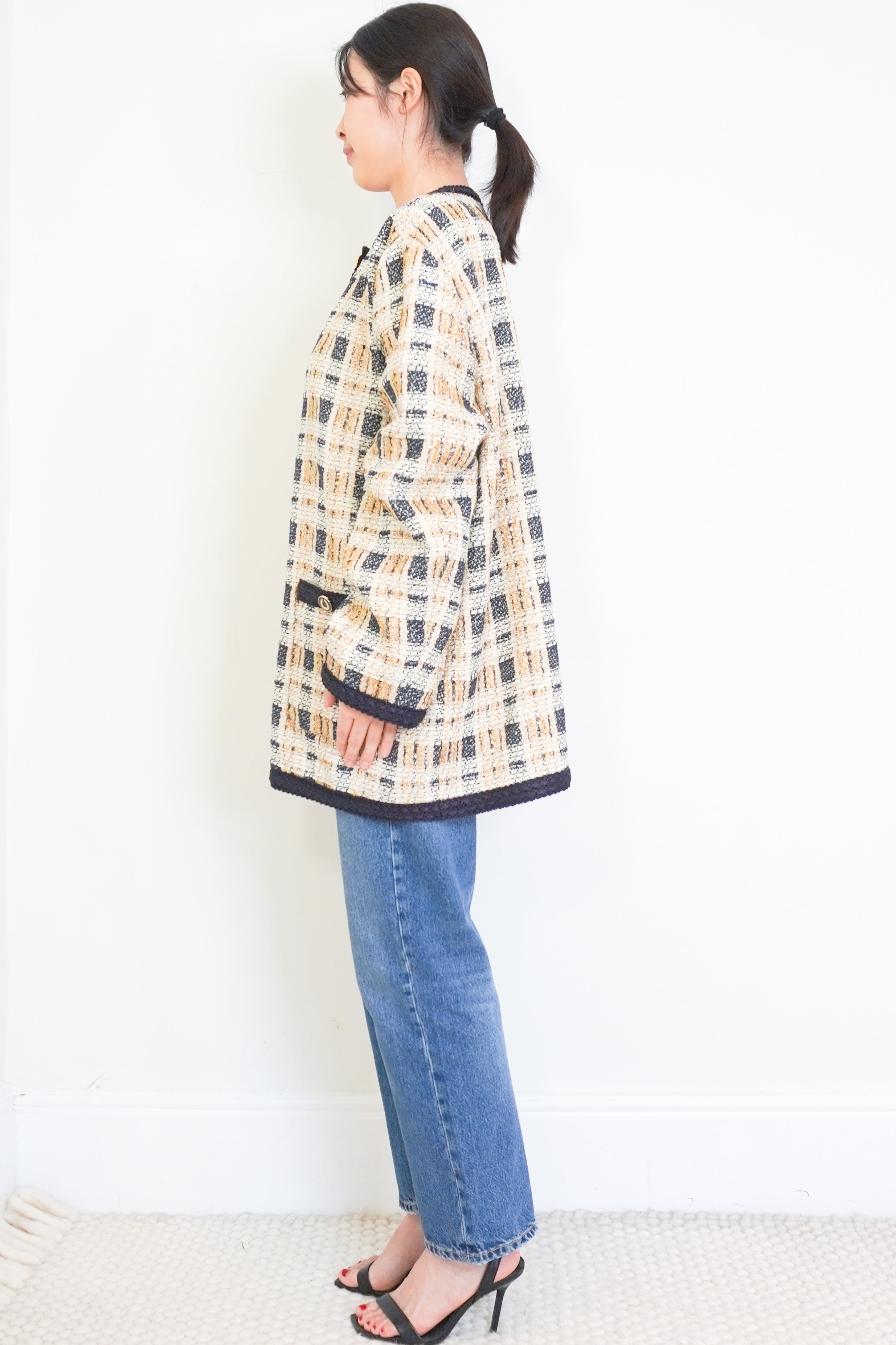 gucci-gold-and-navy-boucle-blazer-authentic-preloved-side-picture-Chelsea-london