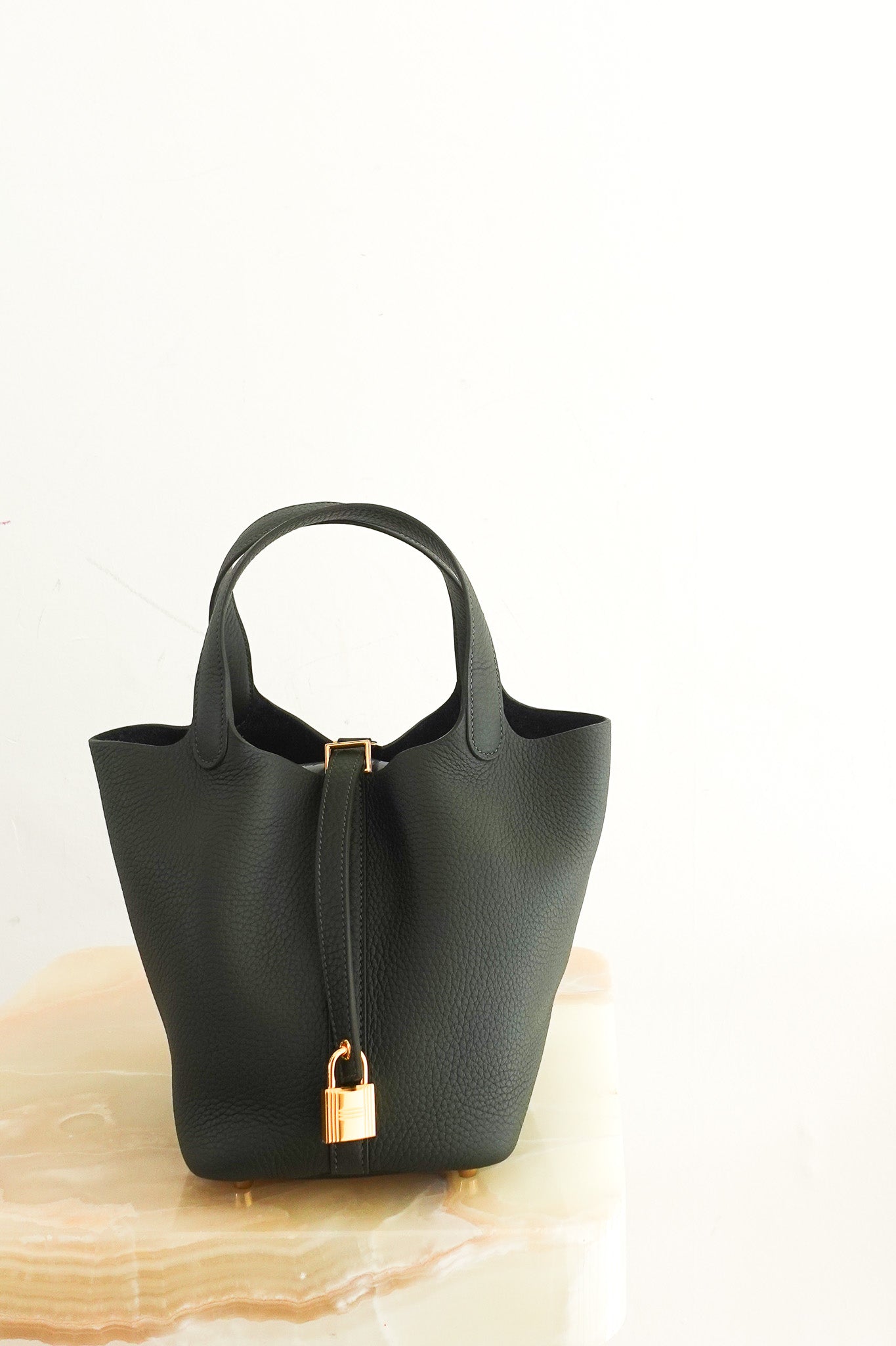 hermes-picotin-lock-18-taurillon-clemence-in-vert-mangrove-cover-picture-chelsea-london