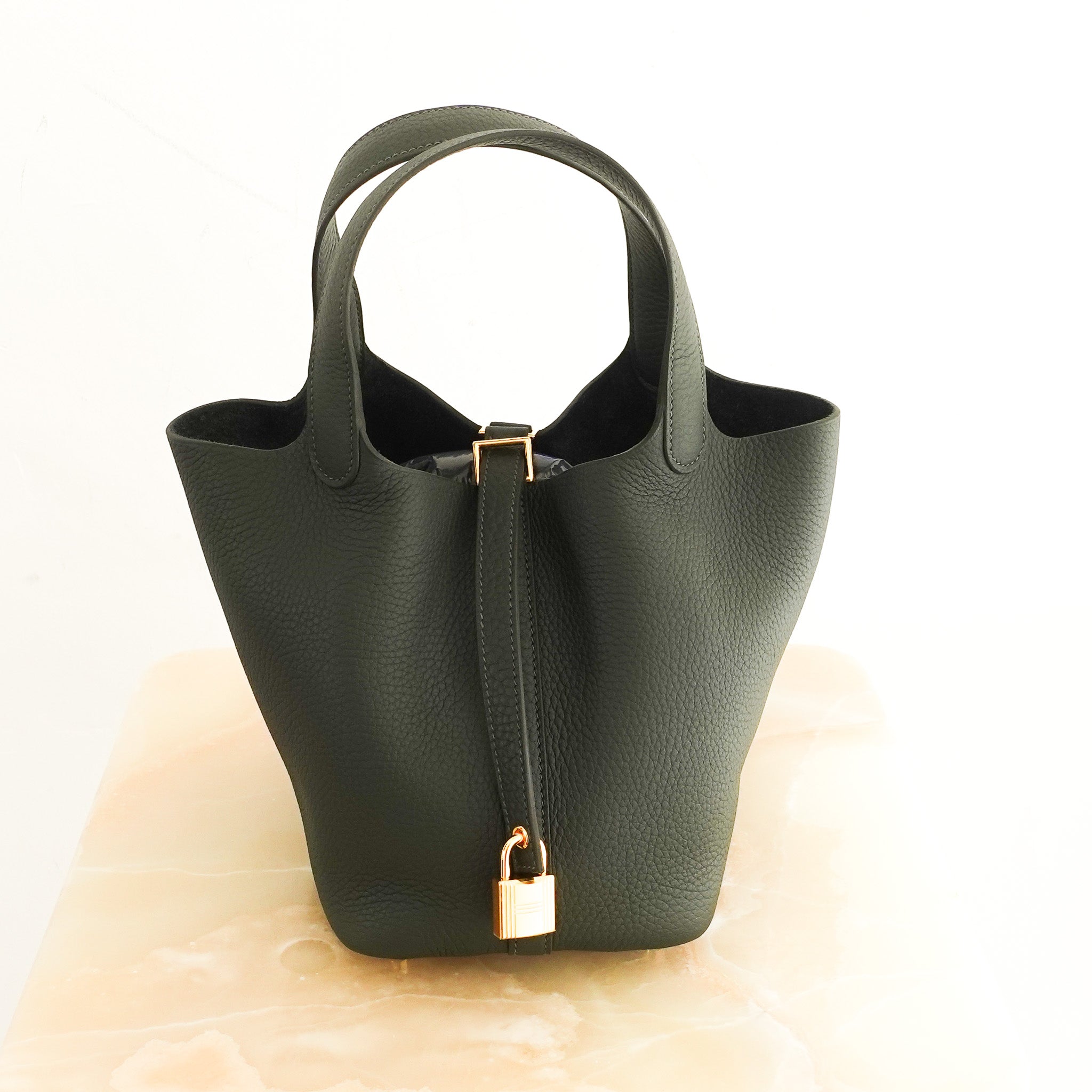 hermes-picotin-lock-18-taurillon-clemence-in-vert-mangrove-front-picture-chelsea-london