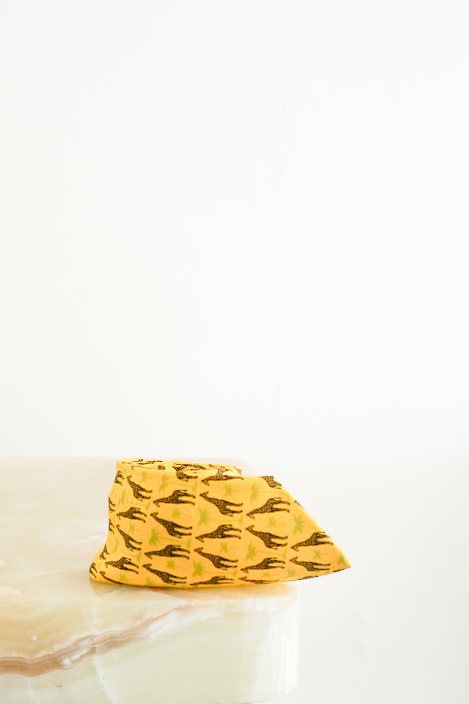 Front picture of the giraffe tie showing the print