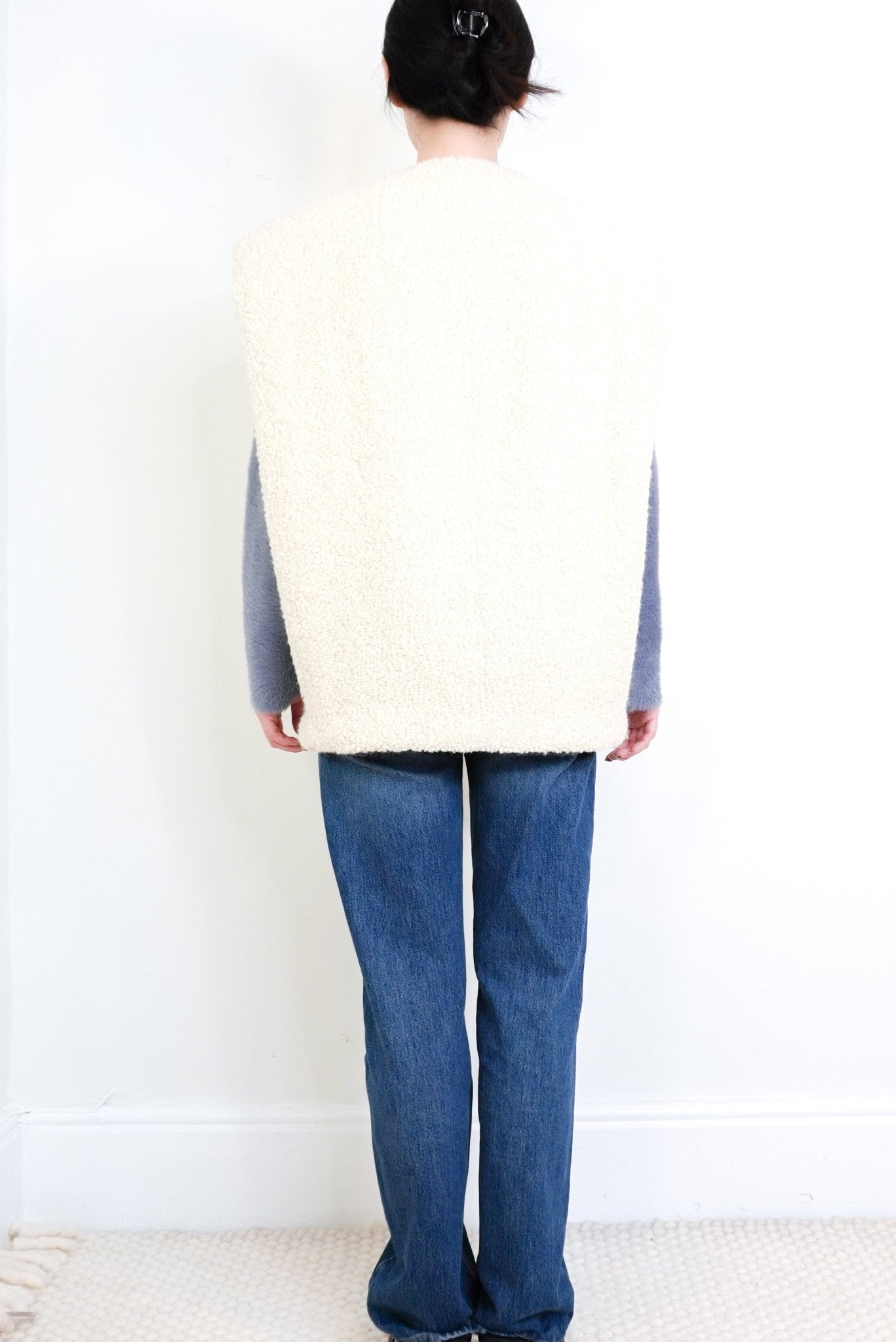 isabel-marant-gwendalia-cream-wool-boucle-boxy-vest-gilet-authentic-preloved-back-picture-Chelsea-London 