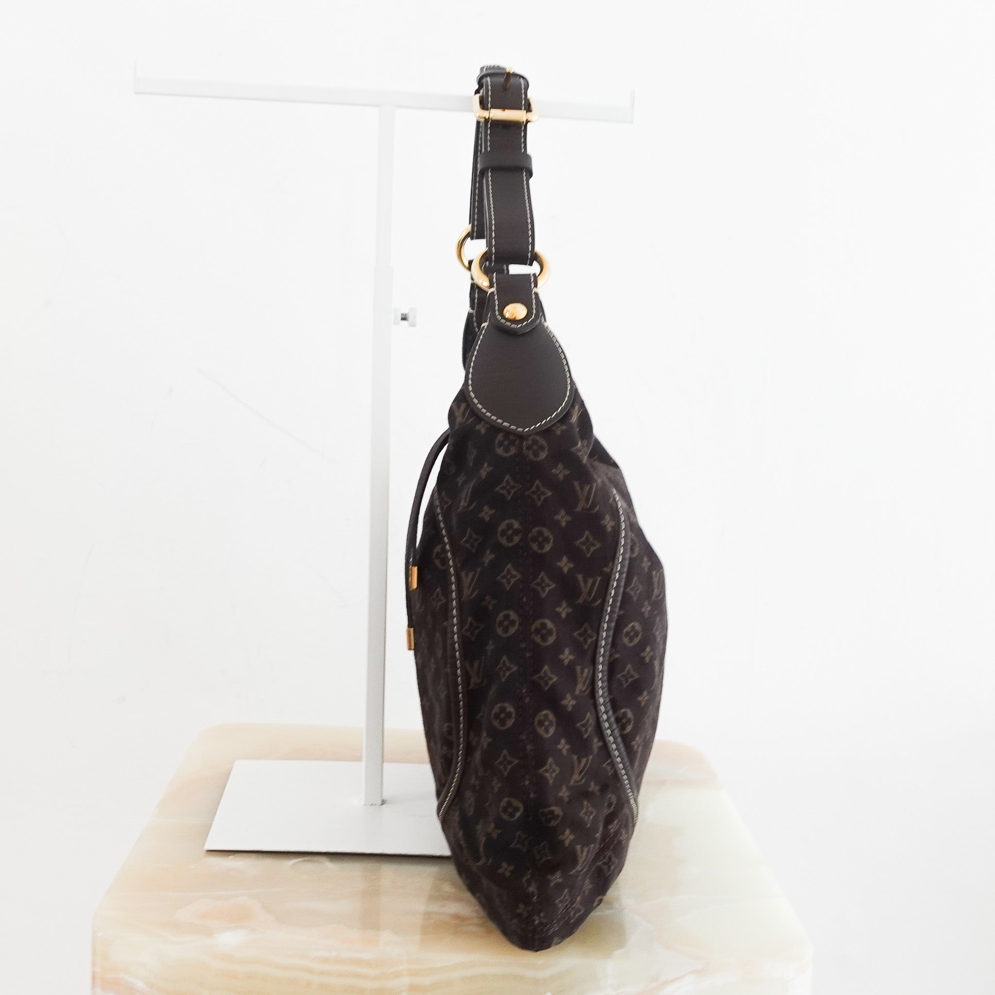 louis-vuitton-monogram-mini-lin-manon-mm-shoulder-bag-side-picture-chelsea-london