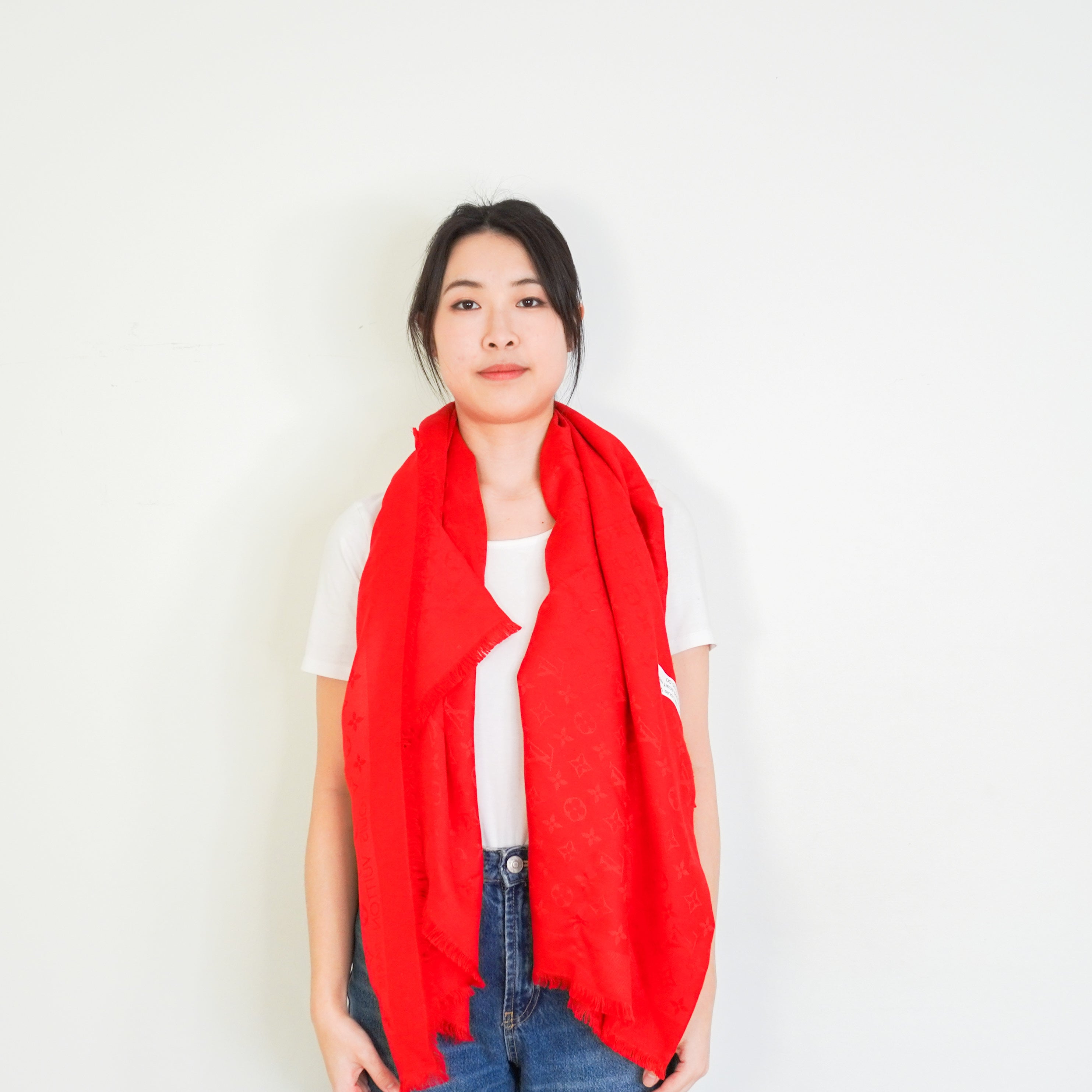 louis-vuitton-red-monogram-scarf-authentic-preloved-model-picture-Chelsea-london