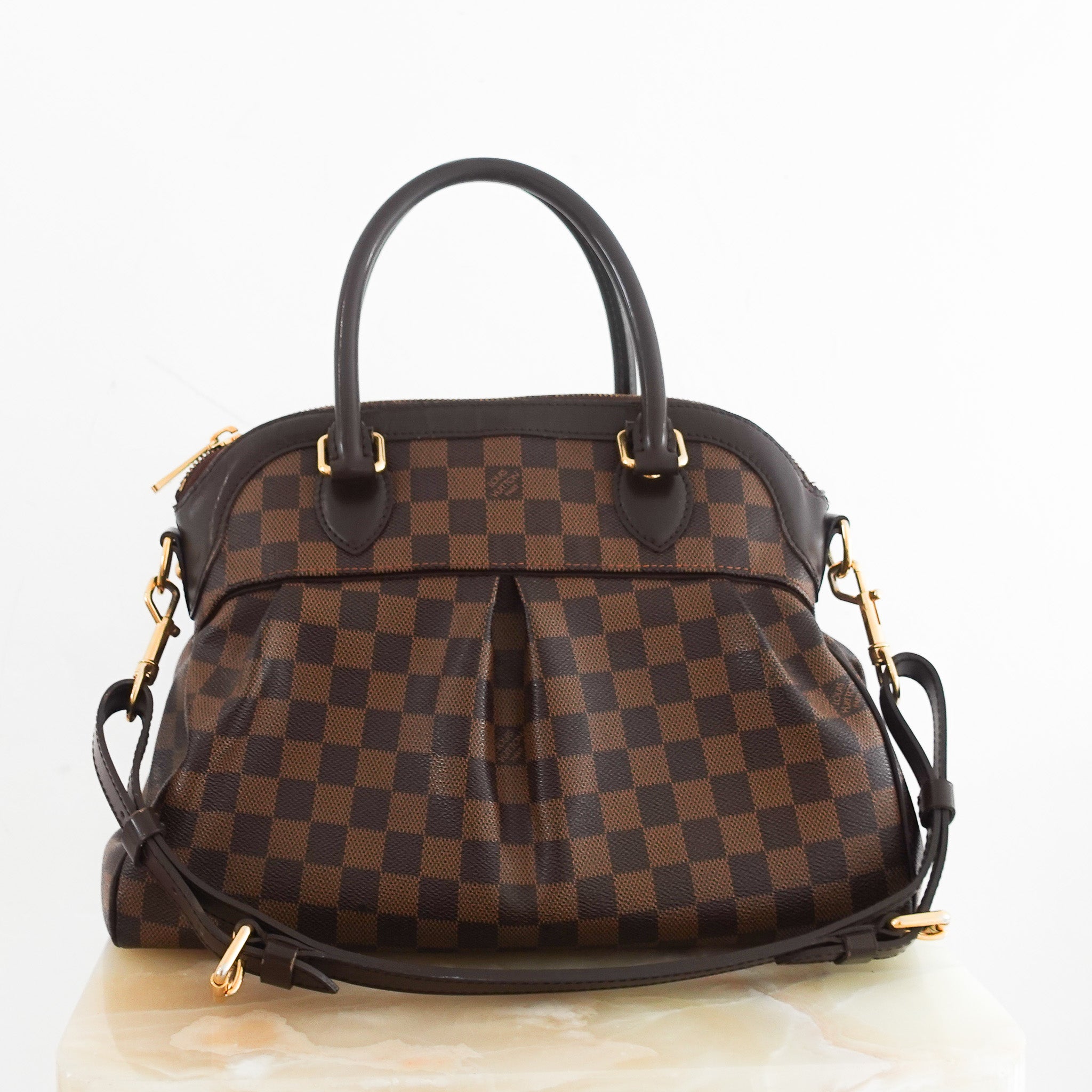 louis-vuitton-trevi-bag-back-picture-chelsea-london