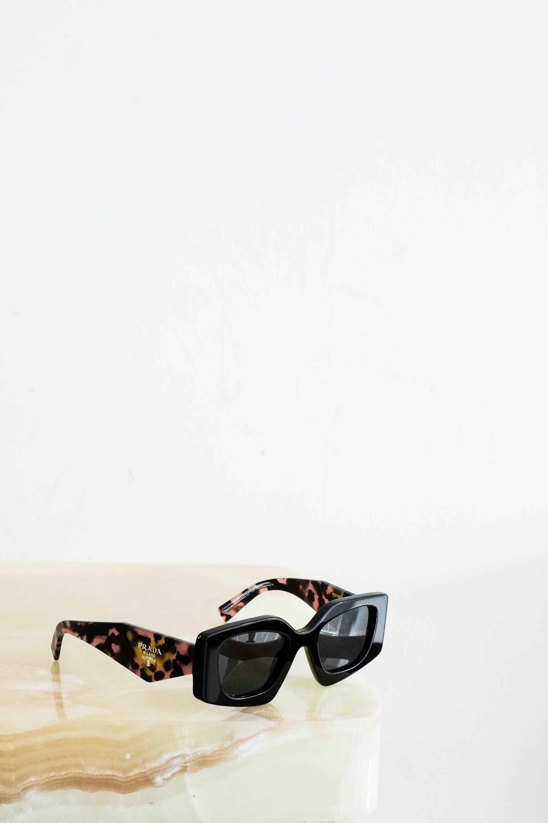 prada-anagram-tortoiseshell-sunglasses-authentic-preloved-cover-picture-chelsea-london