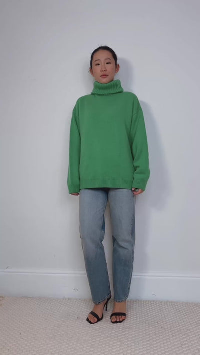 alex-eagle-green-cashmere-turtleneck-sweater-video-Chelsea-london