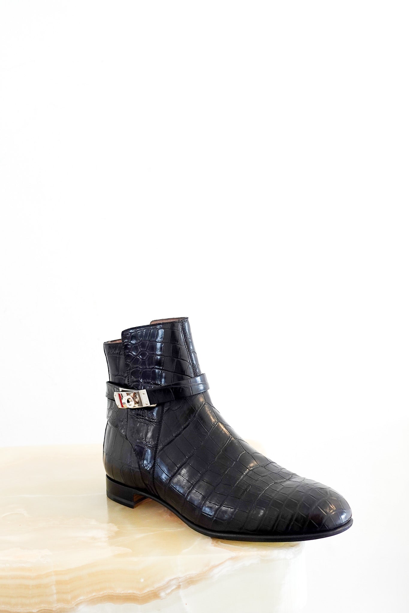 rare-hermes-neo-noir-crocodile-buckled-boots-cover-picture-chelsea-london