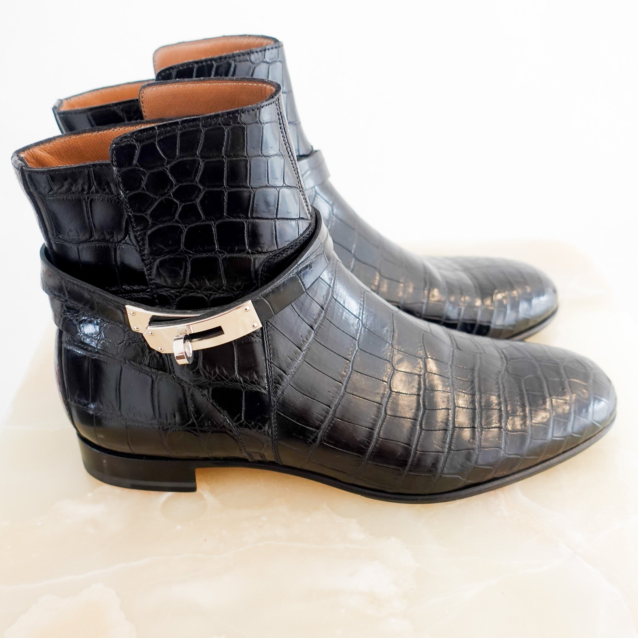 rare-hermes-neo-noir-crocodile-buckled-boots-front-picture-chelsea-london